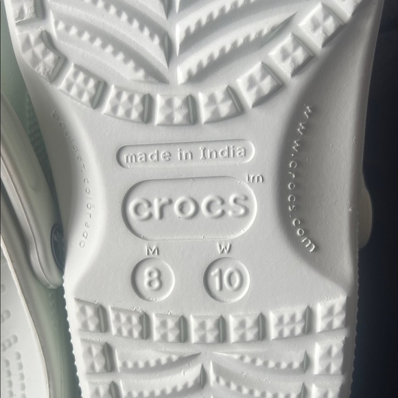 CROCS Classic Clog. Mint Green - Picture 2 of 2